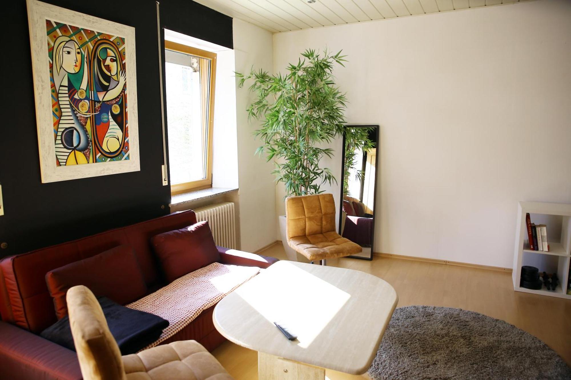 Zentrale Ferienwohnung Trier-Euren Mit Heimkino, Kueche, Wallbox & Kostenlose Fahrraeder エクステリア 写真
